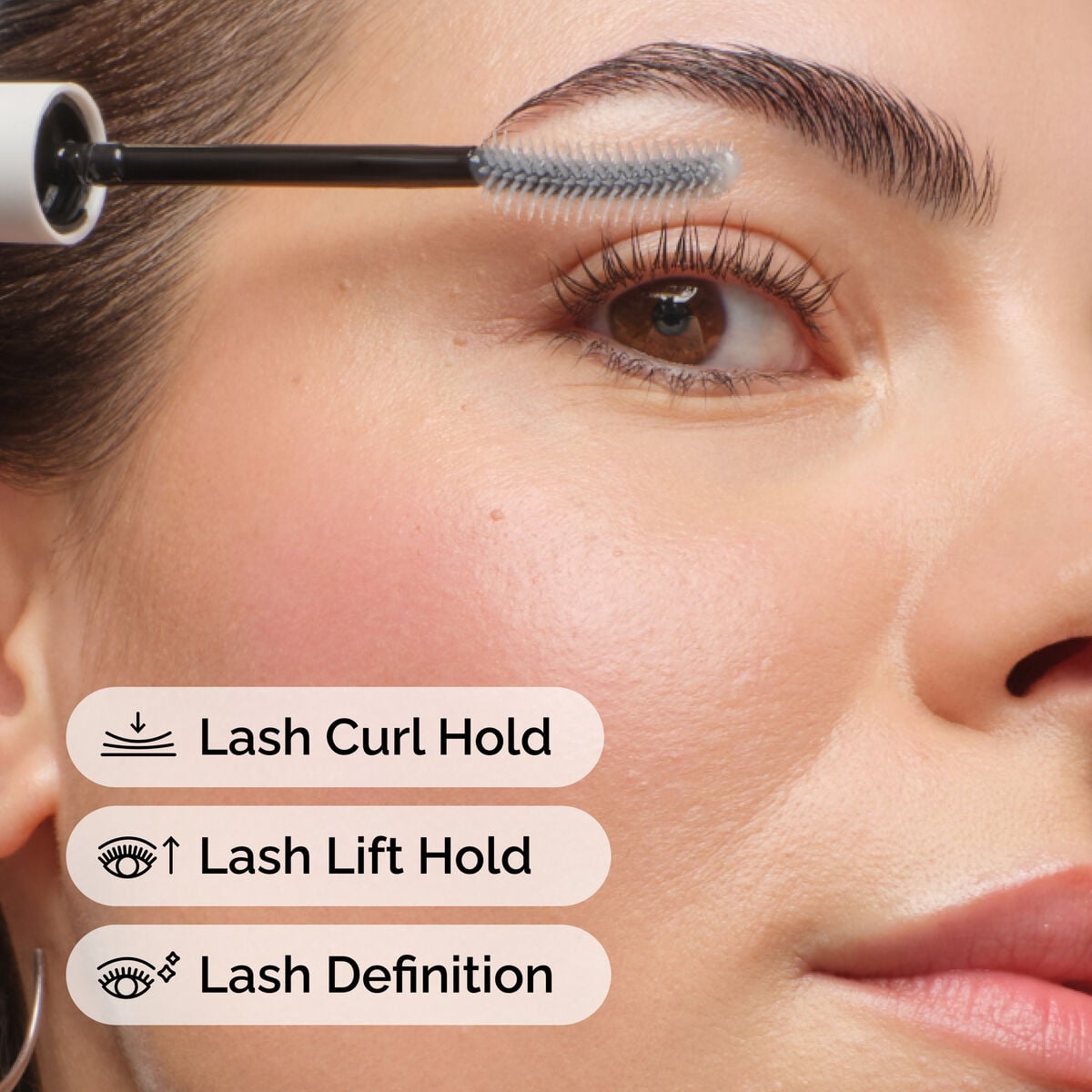 lash-curl-finisher-p2 ord-lash-curl-finisher-model-application-with-benefits.jpg