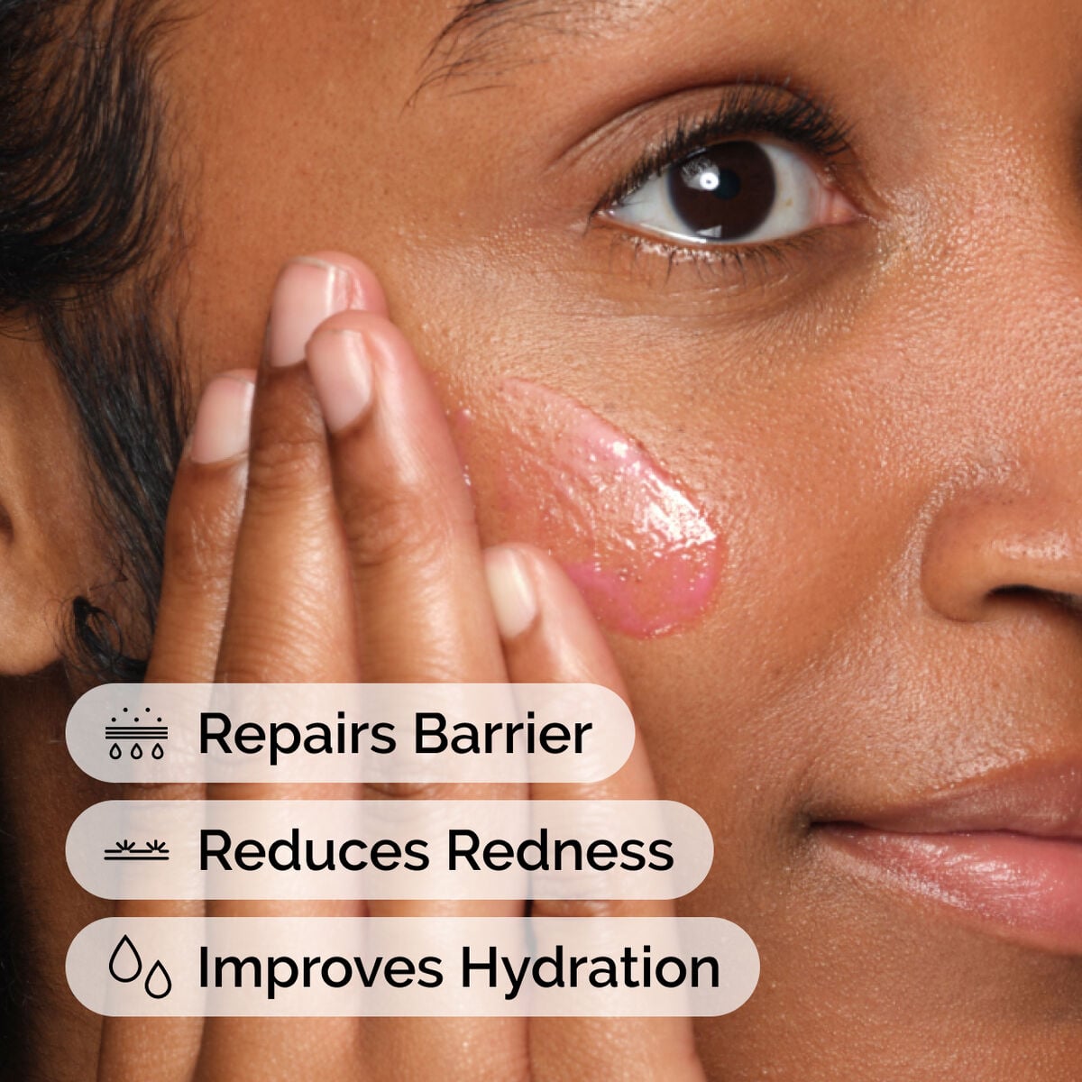 soothing-and-barrier-support-serum-z1 ord-soothing-barrier-support-serum-model-application-with-benefits.jpg